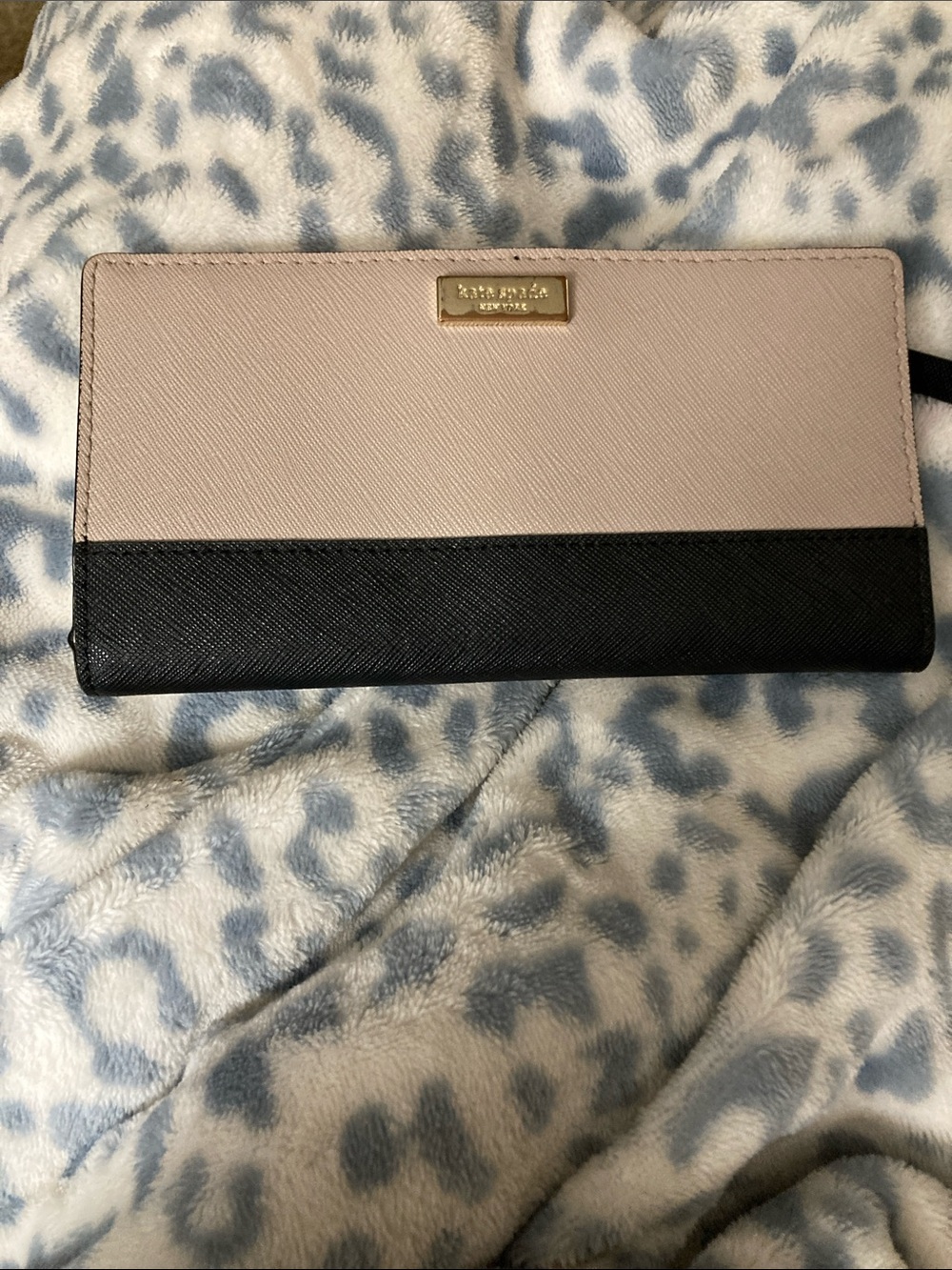 kate spade New York Laurel Way Stacy Slim Bifold Wallet in Almond/Black Leather